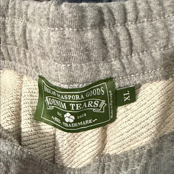 Denim Tears Cotton Wreath Sweatpants - Picture 2 of 3